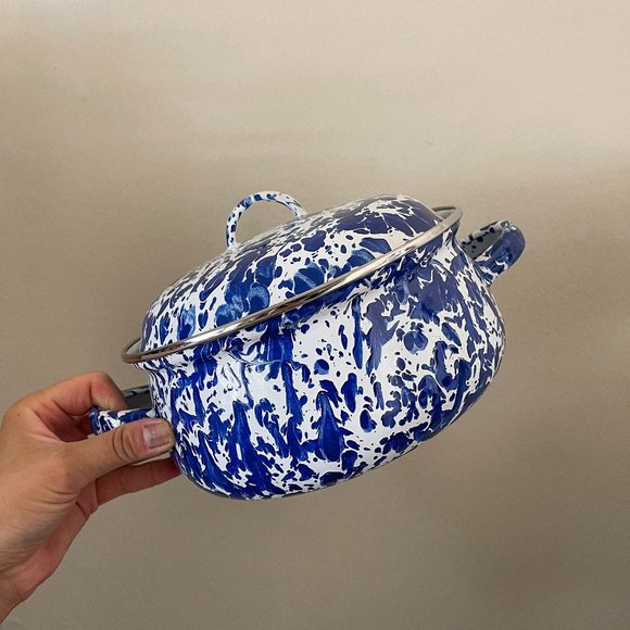 Golden Rabbit Other - Golden Rabbit Swirl Enamel Dutch Oven - Cobalt